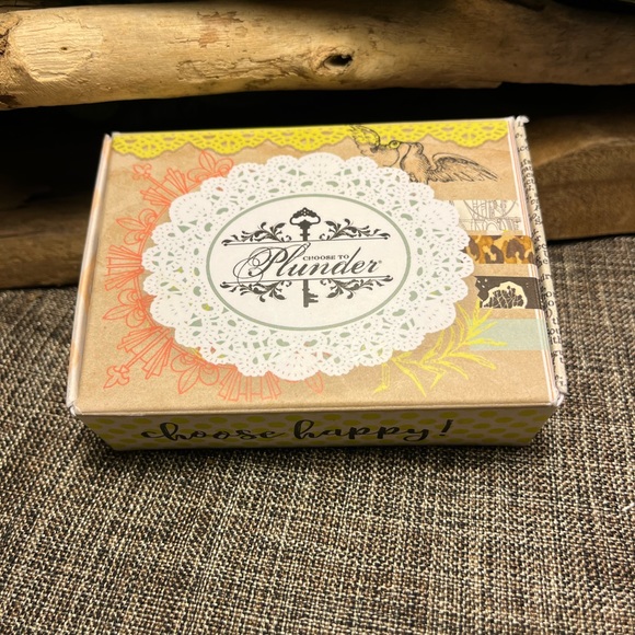 Retired PreOwned Plunder “Sue” Statement Necklace Soft Pink 18”-21” Box and Bag - Picture 4 of 16